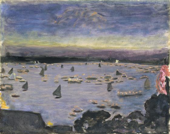 Pierre Bonnard (1867–1947), Lampionkorso auf der Außenalster, 1913, Öl auf Leinwand, 37,5 x 47,5 cm - © Hamburger Kunsthalle / bpk, Foto: Elke Walford Ölgemälde von Pierre Bonnard. Es sind schemenhaft Boote in der Abenddämmerung mit orange gelb leuchtenden Lampions auf der Außenalster zu sehen.