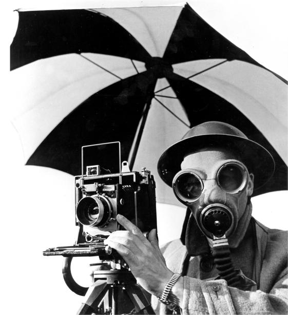 bkf presse lee miller david e scherman dressed for war 1942 bkf presse lee miller david e scherman dressed for war 1942